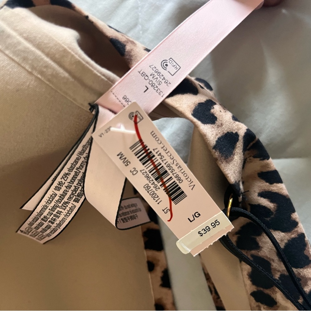 Victoria Secret Cheetah Lounge Bra - Picture 5 of 8